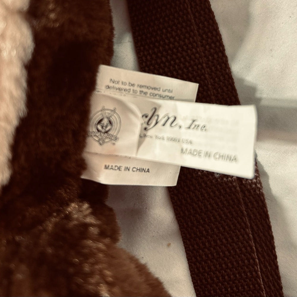 Back pack “Taz” The Tasmanian Devil - Picture 6 of 10